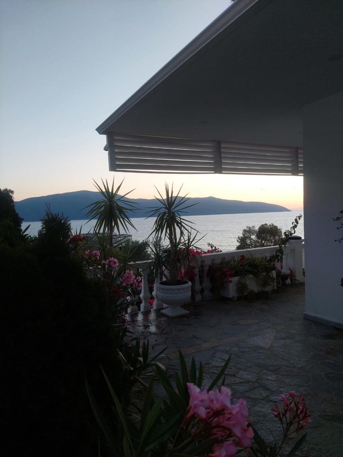 Villa Jonufra 69 Kanine Esterno foto