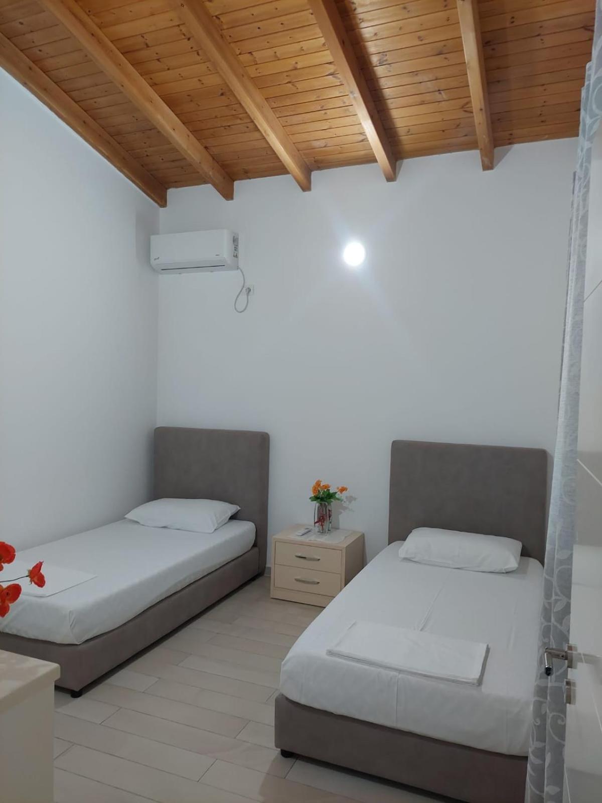 Villa Jonufra 69 Kanine Esterno foto